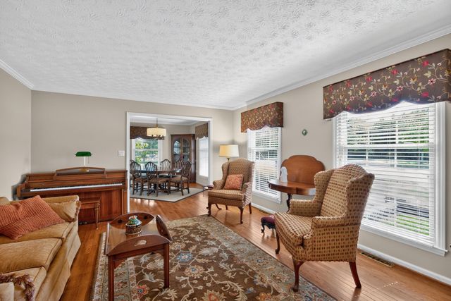 3367 Clays Mill Road, Lexington, KY 40503