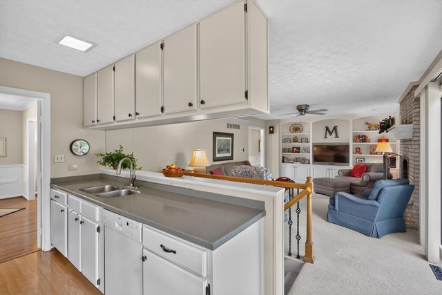 3367 Clays Mill Road, Lexington, KY 40503