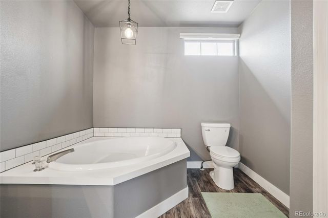 10710 Aspen Street, Longmont, CO 80504
