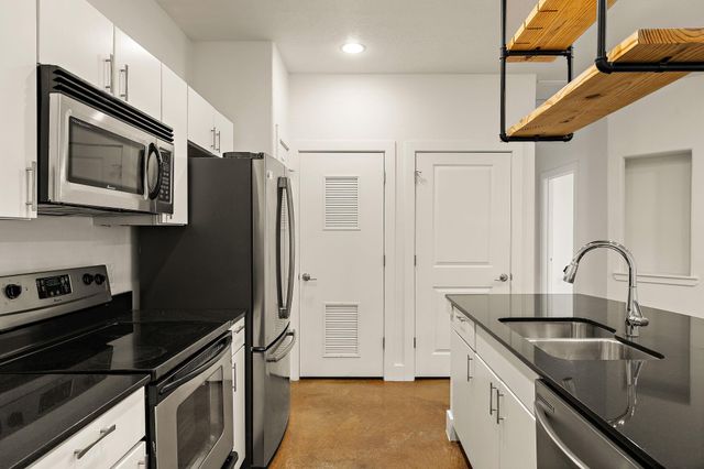 1807 Poquito ST 41, Austin, TX 78702