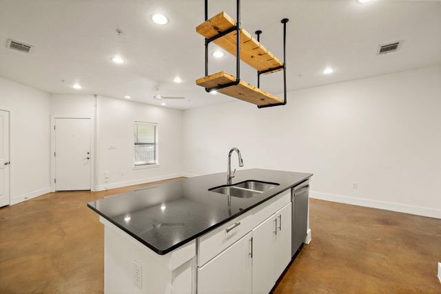 1807 Poquito ST 41, Austin, TX 78702