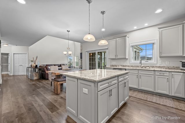 04N200 Norton Lake Circle, Campton Hills, IL 60175