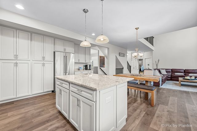 04N200 Norton Lake Circle, Campton Hills, IL 60175
