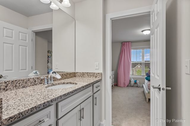 04N200 Norton Lake Circle, Campton Hills, IL 60175