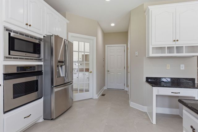 1145 Bayard Ave, Murfreesboro, TN 37130