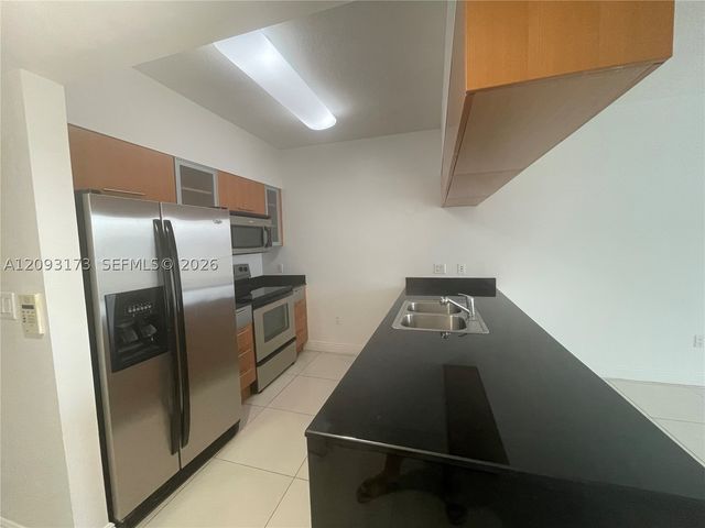 1750 N Bayshore Dr 2810, Miami, FL 33132