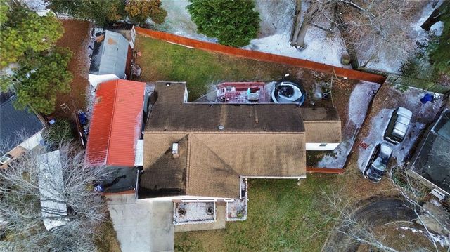 221 Hahn PL, Newport News, VA 23602