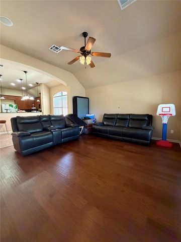 2316 Dovetail ST, Pflugerville, TX 78660