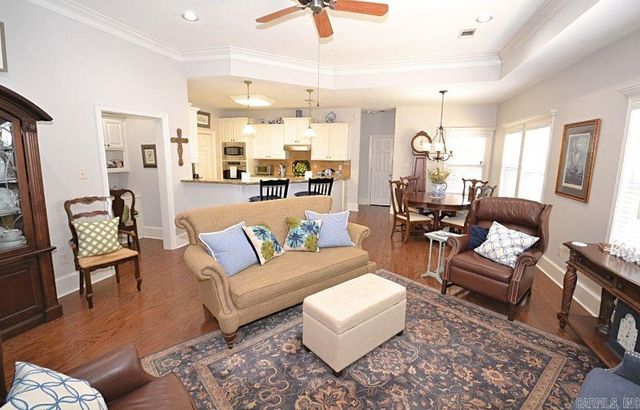 1805 Stagecoach Village, Little Rock, AR 72210