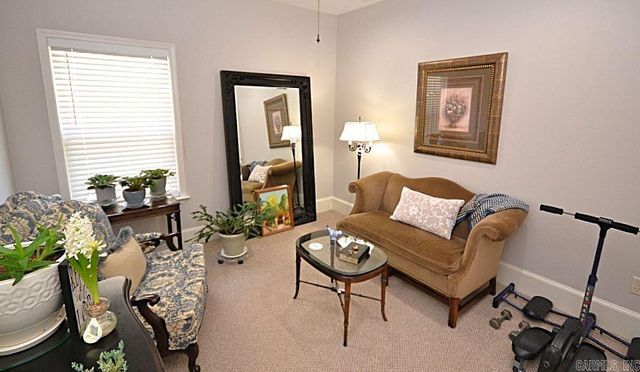 1805 Stagecoach Village, Little Rock, AR 72210