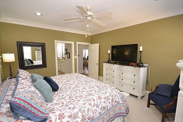 1805 Stagecoach Village, Little Rock, AR 72210