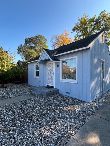 4508 13th Ave, Sacramento, CA 95820