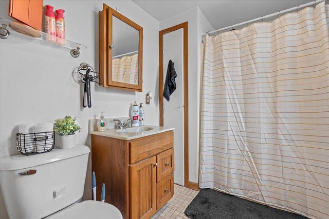 4521 S Lenox STREET, Milwaukee, WI 53207