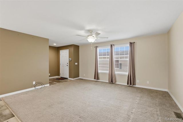 9725 Aspen Lane, Ypsilanti, MI 48198