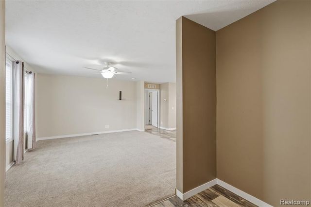 9725 Aspen Lane, Ypsilanti, MI 48198