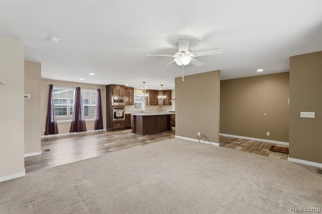 9725 Aspen Lane, Ypsilanti, MI 48198