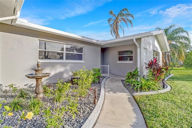 4312 S Bay CIR, North Fort Myers, FL 33903