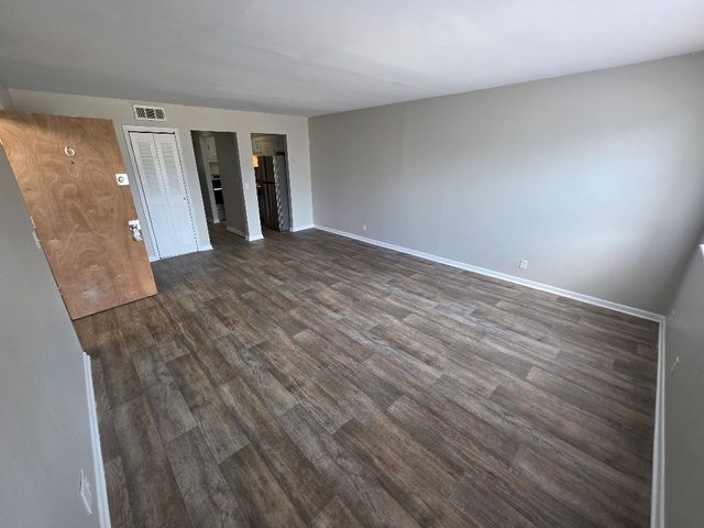 800 Anderson Ln Apt B6, Madison, TN 37115