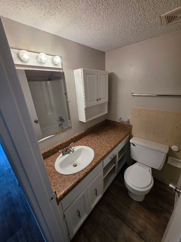 800 Anderson Ln Apt B6, Madison, TN 37115