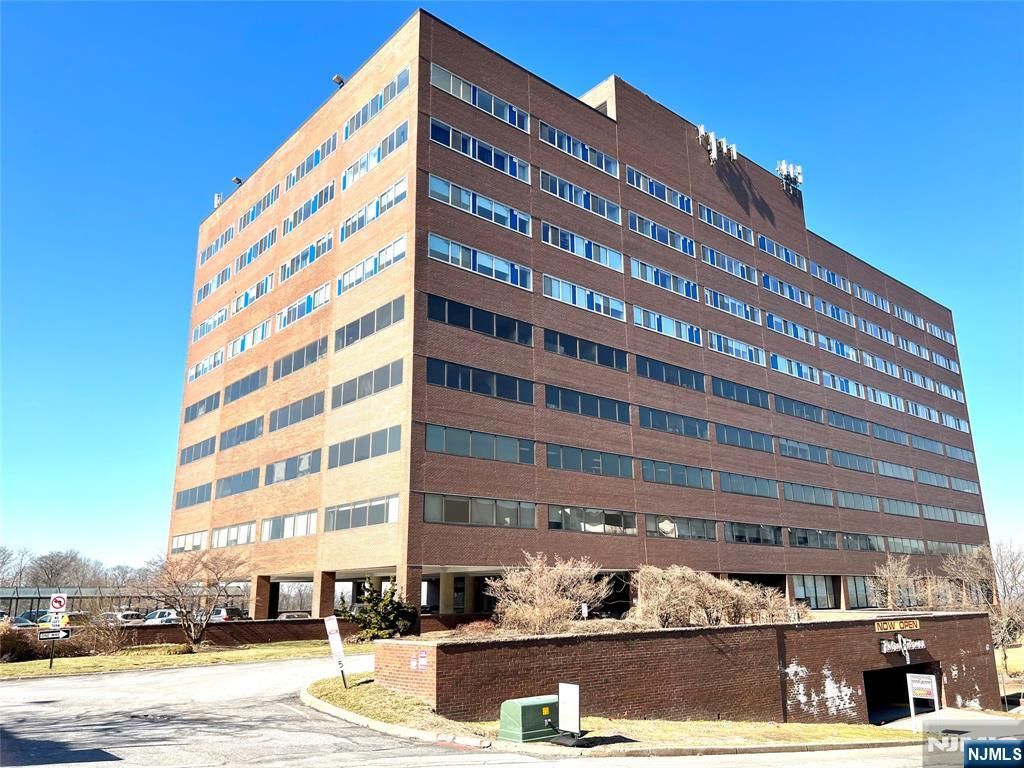 2 Executive Drive 601, Fort Lee, NJ 07024