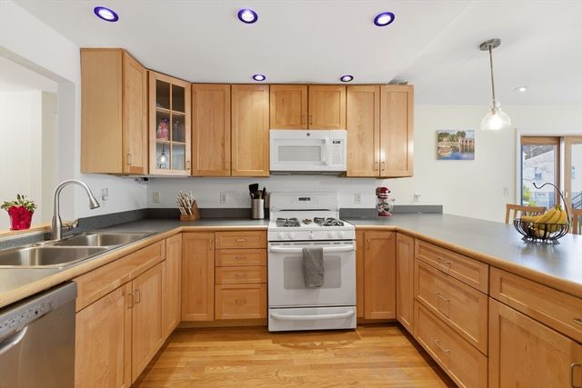 15 Ellison Road, Lexington, MA 02420