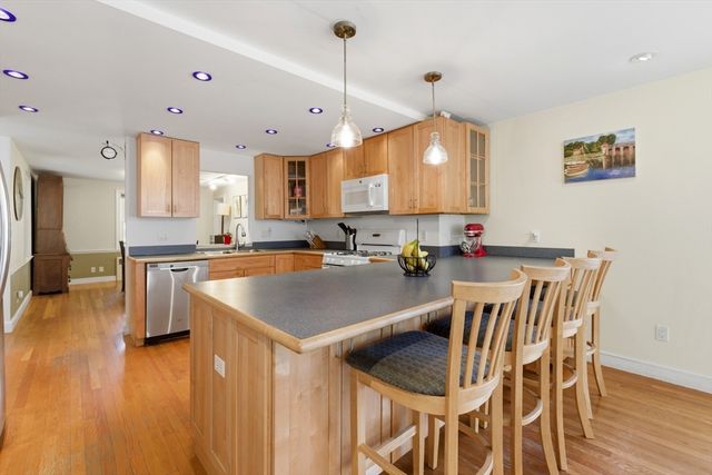 15 Ellison Road, Lexington, MA 02420