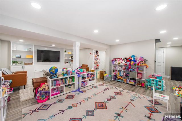 112 Lafayette Avenue, Twp Of Washington, NJ 07676
