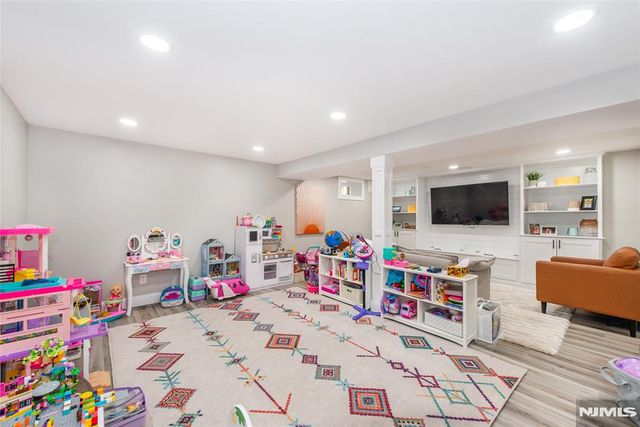 112 Lafayette Avenue, Twp Of Washington, NJ 07676