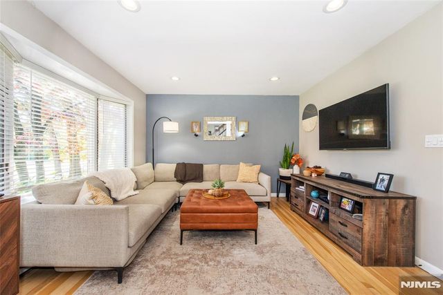 112 Lafayette Avenue, Twp Of Washington, NJ 07676