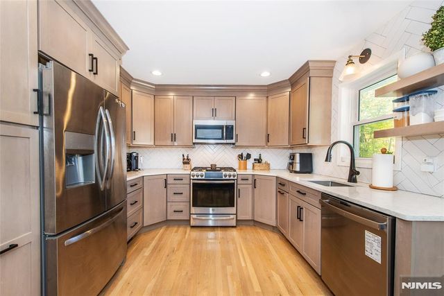 112 Lafayette Avenue, Twp Of Washington, NJ 07676