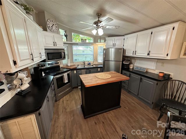 111 Hickory Circle, New London, NC 28127