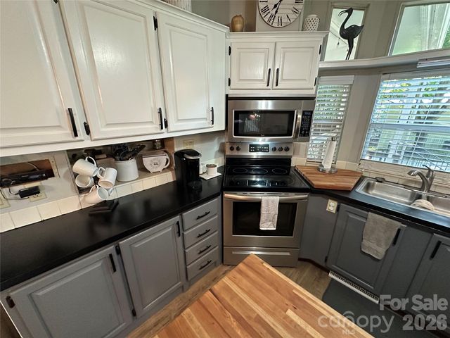 111 Hickory Circle, New London, NC 28127