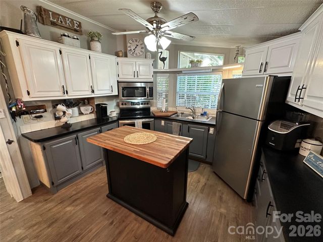 111 Hickory Circle, New London, NC 28127