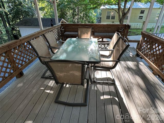 111 Hickory Circle, New London, NC 28127