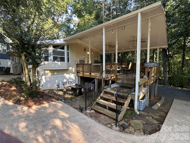 111 Hickory Circle, New London, NC 28127