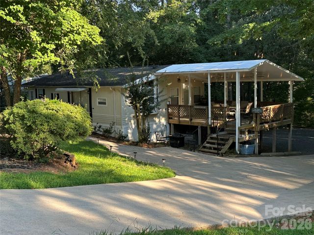 111 Hickory Circle, New London, NC 28127