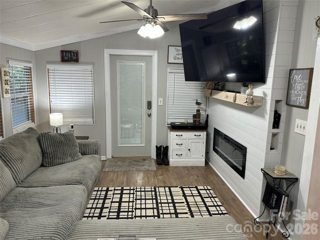 111 Hickory Circle, New London, NC 28127