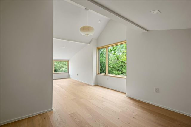 1102 Charlotte ST, Austin, TX 78703