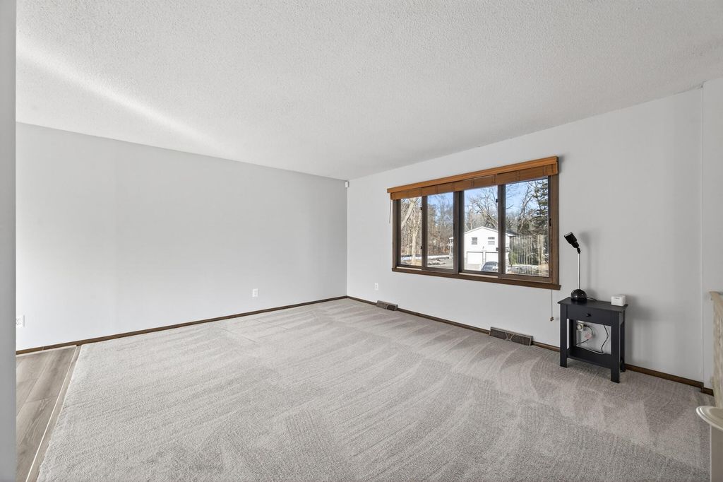 21306 Heath Avenue N, Forest Lake, MN 55025 — photo 5