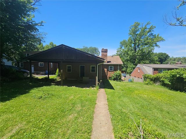 18 S Barat Avenue, Ferguson, MO 63135