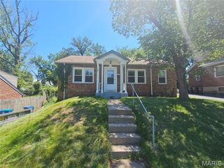 18 S Barat Avenue, Ferguson, MO 63135