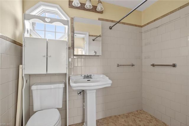 1019 Little Bay AVE, Norfolk, VA 23503