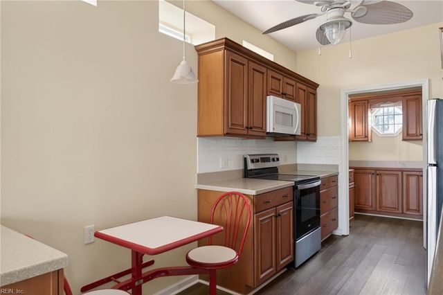 1019 Little Bay AVE, Norfolk, VA 23503