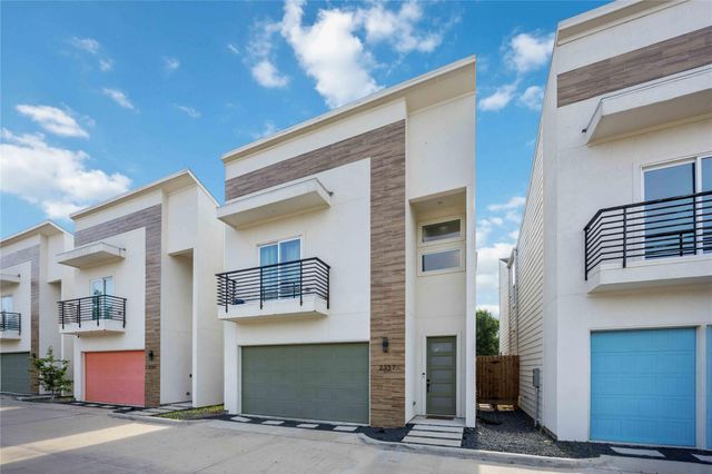 2337 Paul Quinn Street, Houston, TX 77091