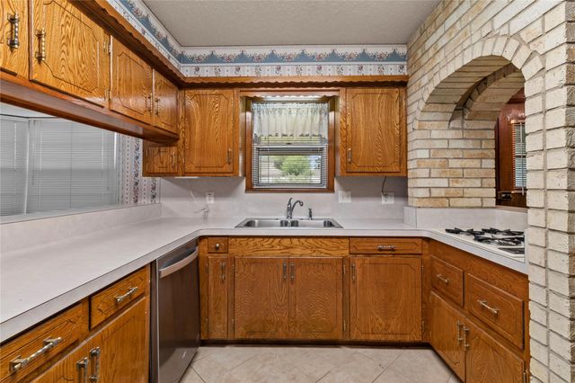 14115 Lantern Lane, Houston, TX 77015