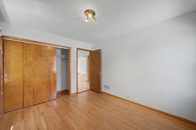 11011 S Avenue L, Chicago, IL 60617