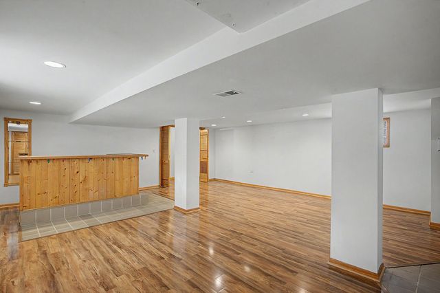 11011 S Avenue L, Chicago, IL 60617