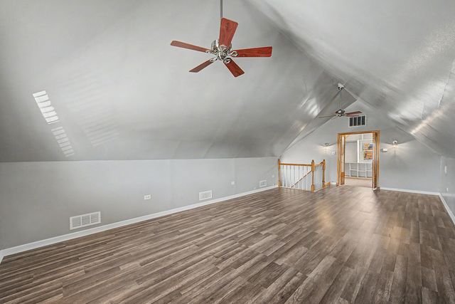 11011 S Avenue L, Chicago, IL 60617