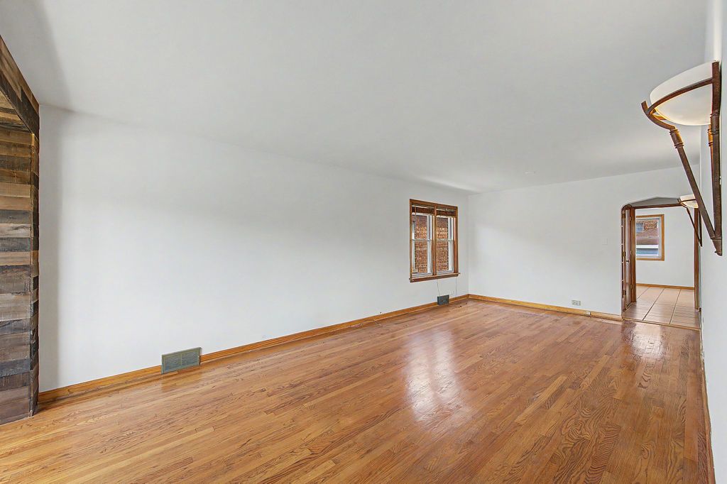 11011 S Avenue L, Chicago, IL 60617 — photo 5