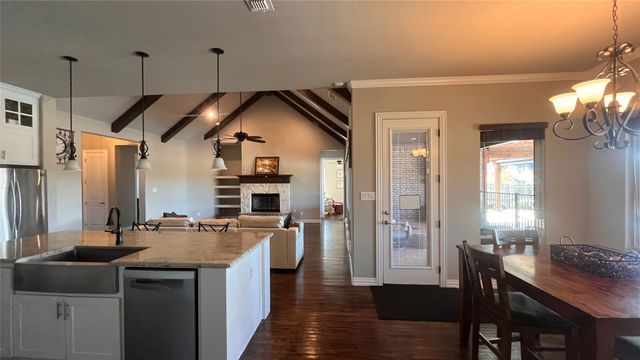 6641 Caliche Circle, Midlothian, TX 76065